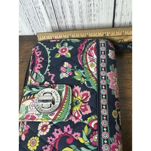 Vera Bradley Turn Lock Wallet-Black Petal Paisley RETIRED Pattern - Picture 7 of 8